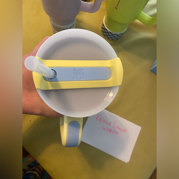 Stanley Limited Edition Color Pop (Easter Pop) 40oz Tumbler - Picture 6 of 7